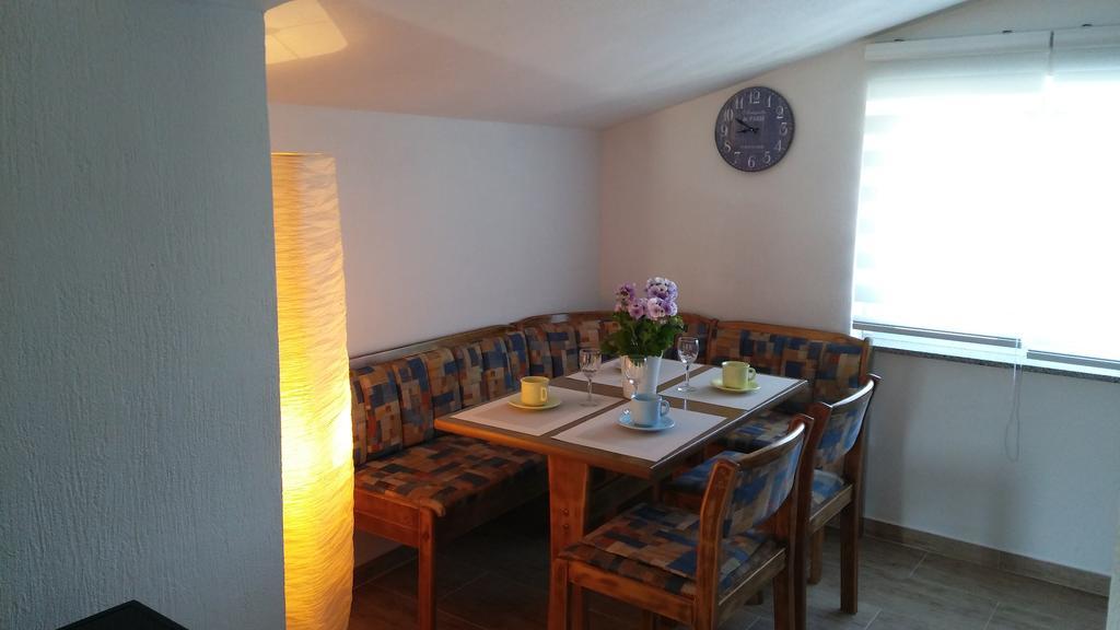 Apartman "Anna" บริบีร์ ภายนอก รูปภาพ