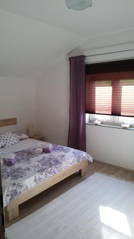 Apartman "Anna" บริบีร์ ภายนอก รูปภาพ