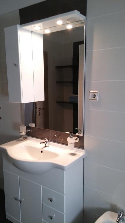 Apartman "Anna" บริบีร์ ภายนอก รูปภาพ