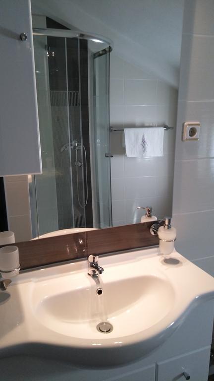 Apartman "Anna" บริบีร์ ภายนอก รูปภาพ